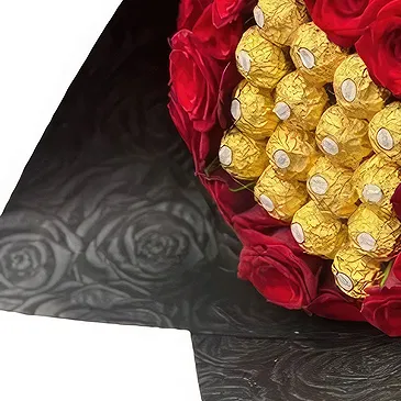 Hatem flowers  -  Luxurious Touch  Flower Bouquet/Arrangement