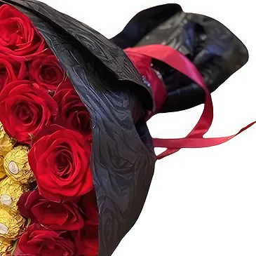 Hatem flowers  -  Luxurious Touch  Flower Bouquet/Arrangement