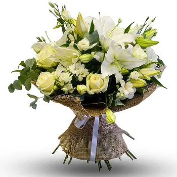 United Kingdom flowers  -  Bouquet of white roses and lilies Flower Delivery