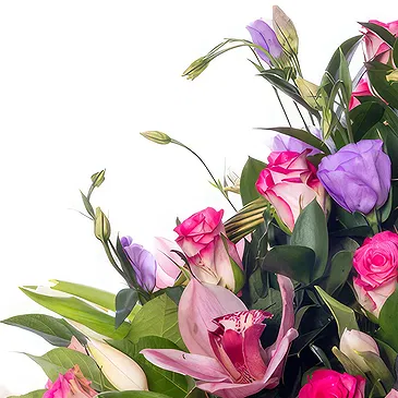 Oman flowers  -  Basket of purple and pink flowers Flower Bouquet/Arrangement