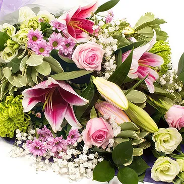 Chhededaha blomster- Begravelsesbukett med blomster i lyse toner Blomsterarrangementer bukett