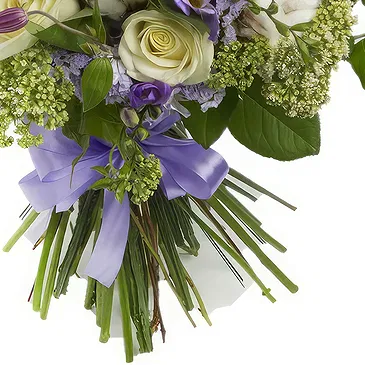 Anse-la-Raye blomster- Begravelsesbukett med hvite roser og lilla fl Blomsterarrangementer bukett