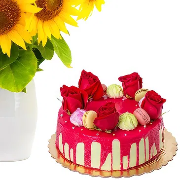 Samba Caju flowers  -  Arrangement of sunflowers with modern cake Flower Bouquet/Arrangement