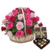 Samba Caju online Florist - basket of 24 pink roses with chocolates Bouquet