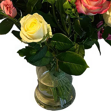 Ghent kukat- Tyylikkäät ruusut ja Lisianthus -kokoonpano Kukka kukkakimppu