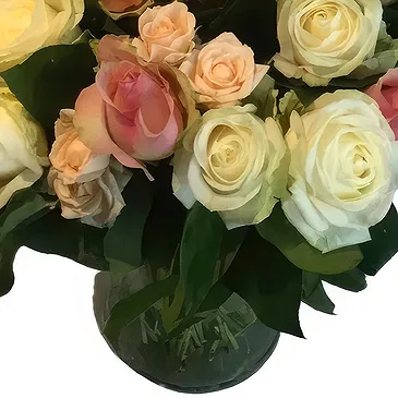 België bloemen bloemist- Charmant boeket van lichte rozen Boeket/bloemstuk