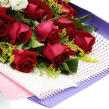China flowers  -  Stunning Red and White Roses with Baby’s Brea Flower Bouquet/Arrangement