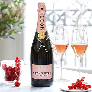 Bäch flowers  -  Moet & Chandon Rose Imperial Champagne Gift S Flower Bouquet/Arrangement