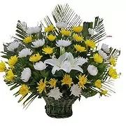 China online Florist - Traditional Sympathy  Bouquet