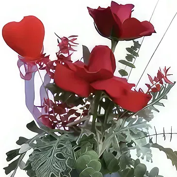 Adma flowers  -  Triple the love Flower Bouquet/Arrangement