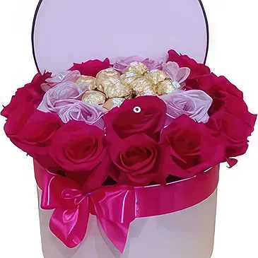 St. Maarten flowers  -  Cherry Crush Flower Bouquet/Arrangement