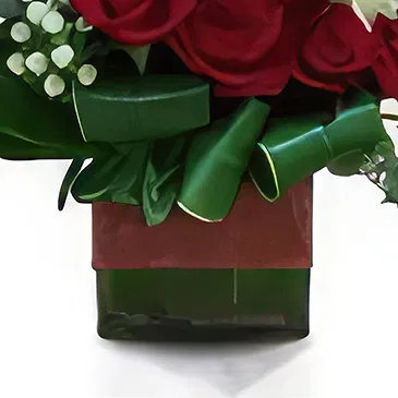 St. Maarten flowers  -  Love’s Ember Flower Bouquet/Arrangement
