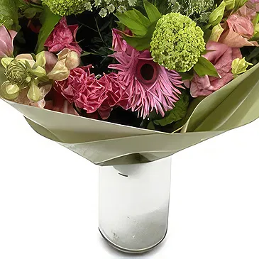 Estonia flowers  -  Enchanted Elegance Flower Bouquet/Arrangement