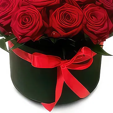 Estonia flowers  -  Round Gift  Flower Bouquet/Arrangement