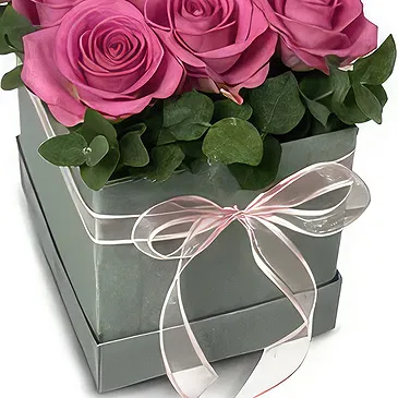 Estonia flowers  -  Stylish Celebration Flower Bouquet/Arrangement