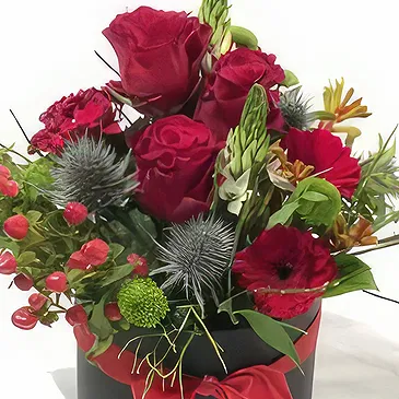 Estonia flowers  -  Love Surprise Flower Bouquet/Arrangement