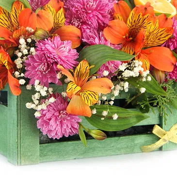 fiorista fiori di Firenze- Composizione floreale in ciotola con gigli Bouquet floreale