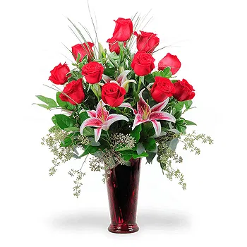 San Marino flowers  -  Bouquet of Roses and Lilies Flower Delivery