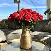 Merkholtz online Florist - Imperial Red Roses Bouquet