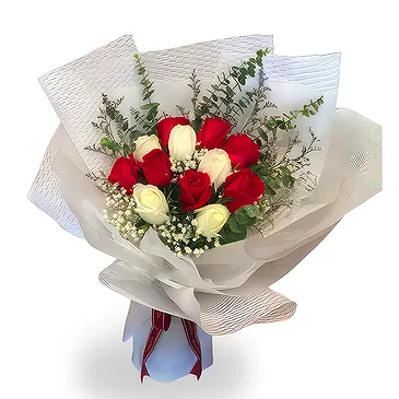 China flowers  -  Romantic Red & White Roses with Baby's Breath Flower Bouquet/Arrangement