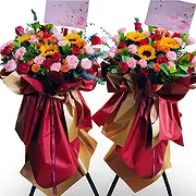 China online Florist - Standing Basket of Vibrant Roses Bouquet