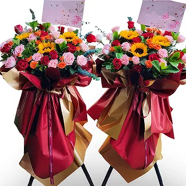 China flowers  -  Standing Basket of Vibrant Roses Flower Bouquet/Arrangement