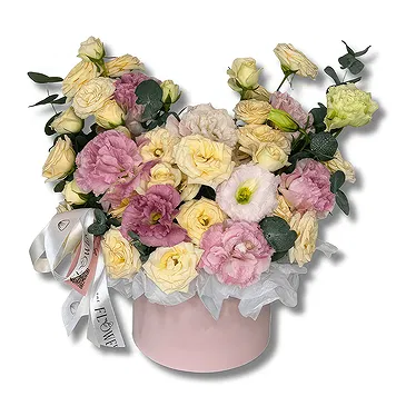 Dubai flowers  -  Premium Spray Roses in a Round Box Flower Bouquet/Arrangement