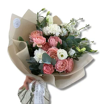 United Arab Emirates flowers  -  Elegant Spray Roses with White Flowers Delivery