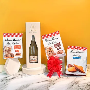 Riga-virágok- Prosecco és édességek Virág Szállítás