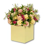 Qatar Floristeria online - Ramo de rosas suaves de color rosa y blanco Ramo de flores