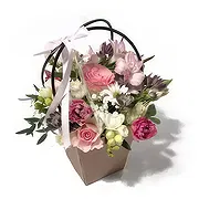 Budapest online Florist - BEST OF ALL - A FLOWER BOX Bouquet