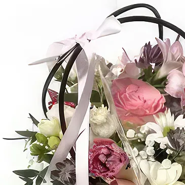 Budapest flowers  -  BEST OF ALL - A FLOWER BOX Flower Bouquet/Arrangement
