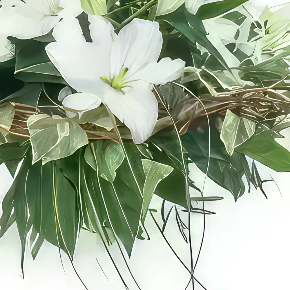 Нант цветя- Букет бяла лилия от Аликанте Букет/договореност цвете