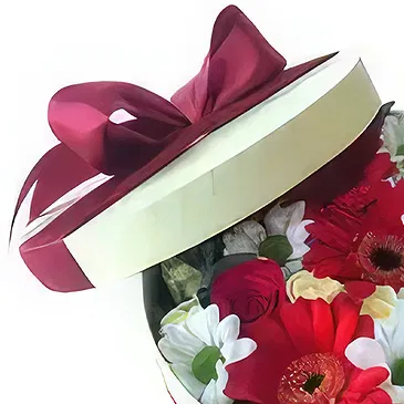 Budapest flowers  -  TREASURE BOX - FLOWER & CHOCOLATE Flower Bouquet/Arrangement