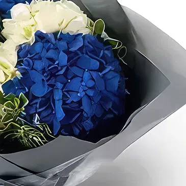 Discovery garden flowers  -  Blue Serenity Flower Bouquet/Arrangement