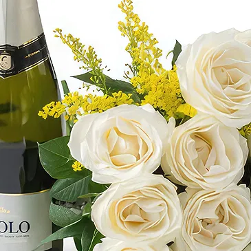 Santa Maria flowers  -  Bouquet of 18 White Roses and Sparkling Wine Flower Bouquet/Arrangement