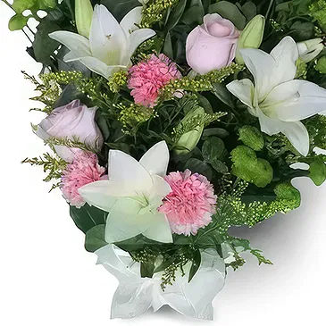 Alla andra städer blommor- Serene kronbladsminne Bukett/blomsterarrangemang