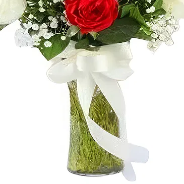 Kenya flowers  -  Roses in a Vase Flower Bouquet/Arrangement