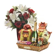 Forte dei Marmi online Florist - Red Roses & Lilies with Christmas Basket Bouquet