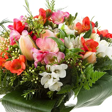 Oman flowers  -  Radiant Lilies Flower Bouquet/Arrangement