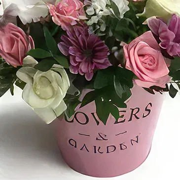 Budapest flowers  -  IN YOUR DREAM - TABLE DECORATION Flower Bouquet/Arrangement