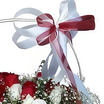 Portugal flowers  -  Love Roses Basket Flower Bouquet/Arrangement