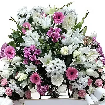 Cala Llonga flowers  -  Tranquil Remembrance Circle Flower Bouquet/Arrangement