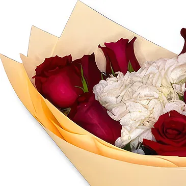 Al Shamkha flowers  -  Elegant Hydrangea and Roses Bouquet  Flower Bouquet/Arrangement