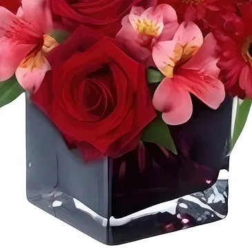 Greece flowers  -  DAZZLING LOVE Flower Bouquet/Arrangement