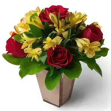 Chile flowers  -  Small Arrangement of Red Roses and Astromelia Flower Bouquet/Arrangement