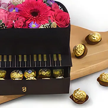 Buangkok flowers  -  Precious Box Flower Bouquet/Arrangement