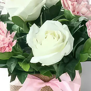 Sheikh Zayed Road flowers  -  Flowers from a Fairy Tale Flower Bouquet/Arrangement