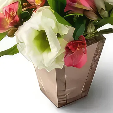 Brasilien Blumen Florist- Anordnung von Feldblumen und Astromelia in ro Bouquet/Blumenschmuck