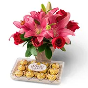 Santa Maria online Florist - Arrangement of Lilies and Chocolate Bouquet
